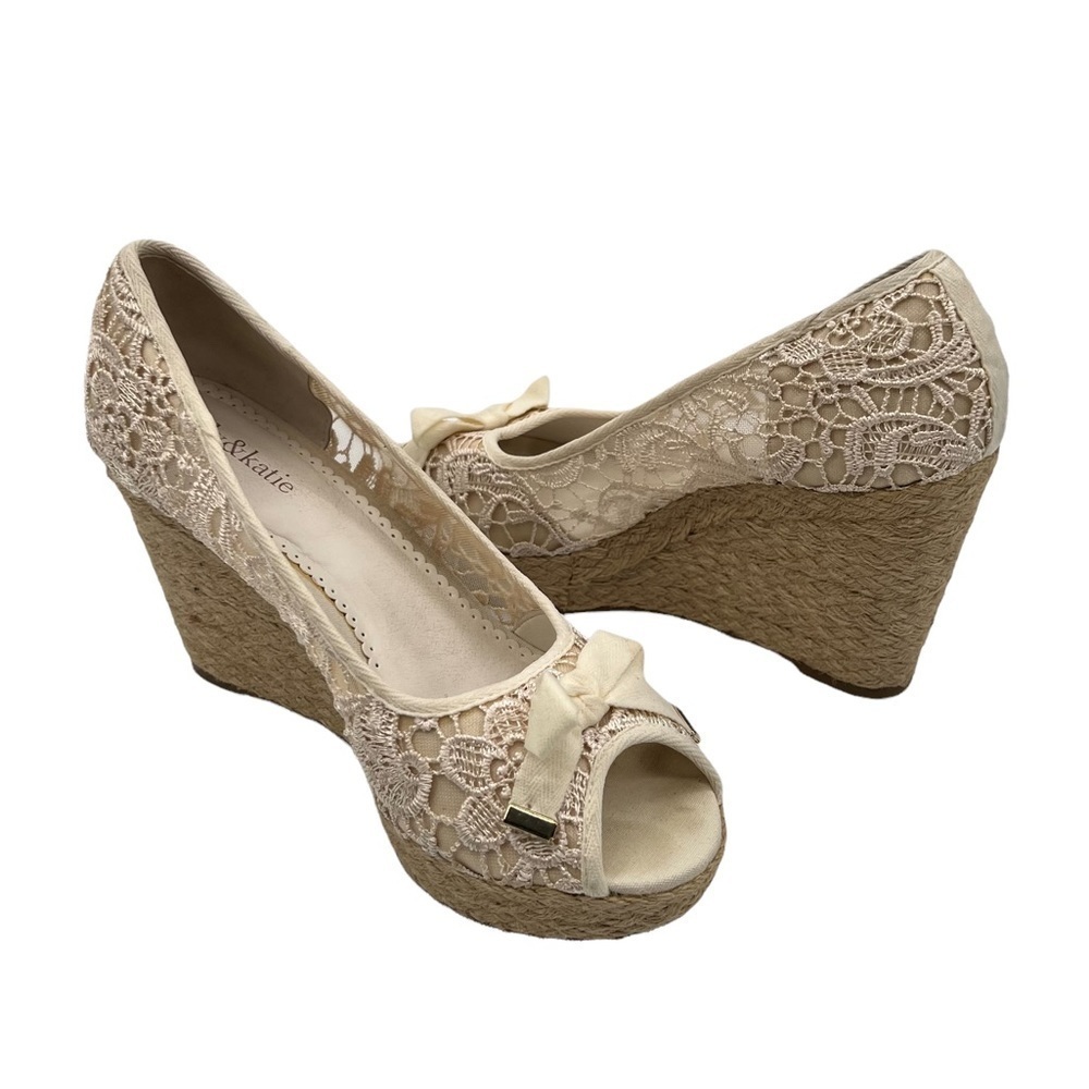 kelly & katie Cream Lace Platform Wedge Espadrille Peep Toe Heels Size 10 Womens